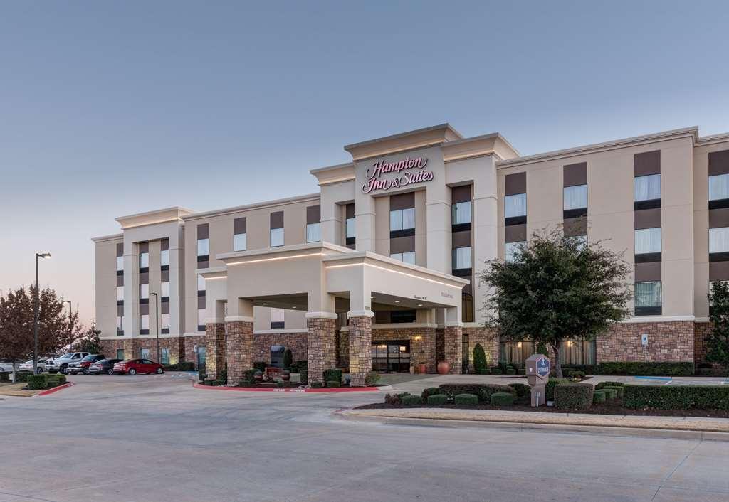 Hampton Inn & Suites Ft Worth-Берлесон Экстерьер фото