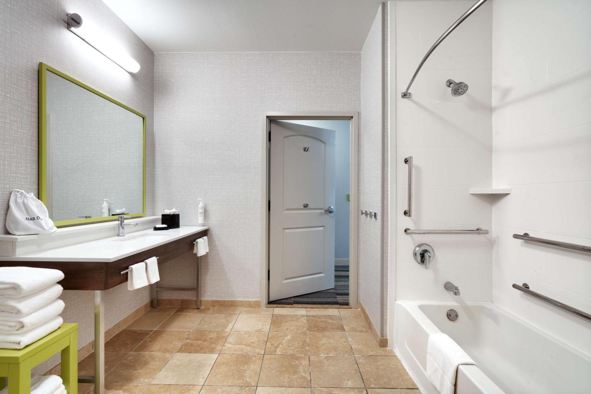 Hampton Inn & Suites Ft Worth-Берлесон Экстерьер фото