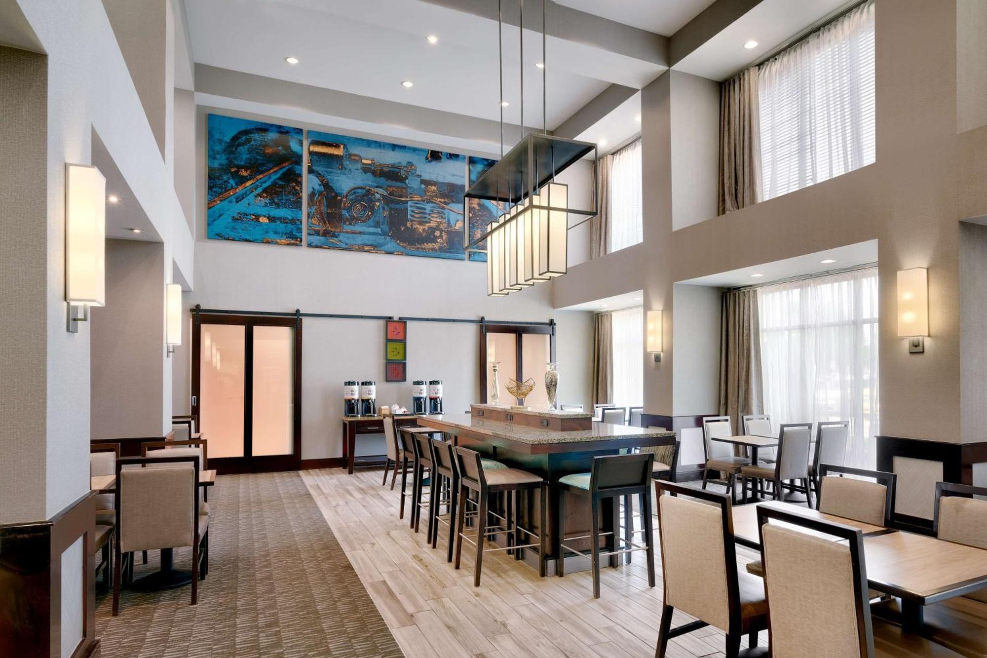 Hampton Inn & Suites Ft Worth-Берлесон Экстерьер фото