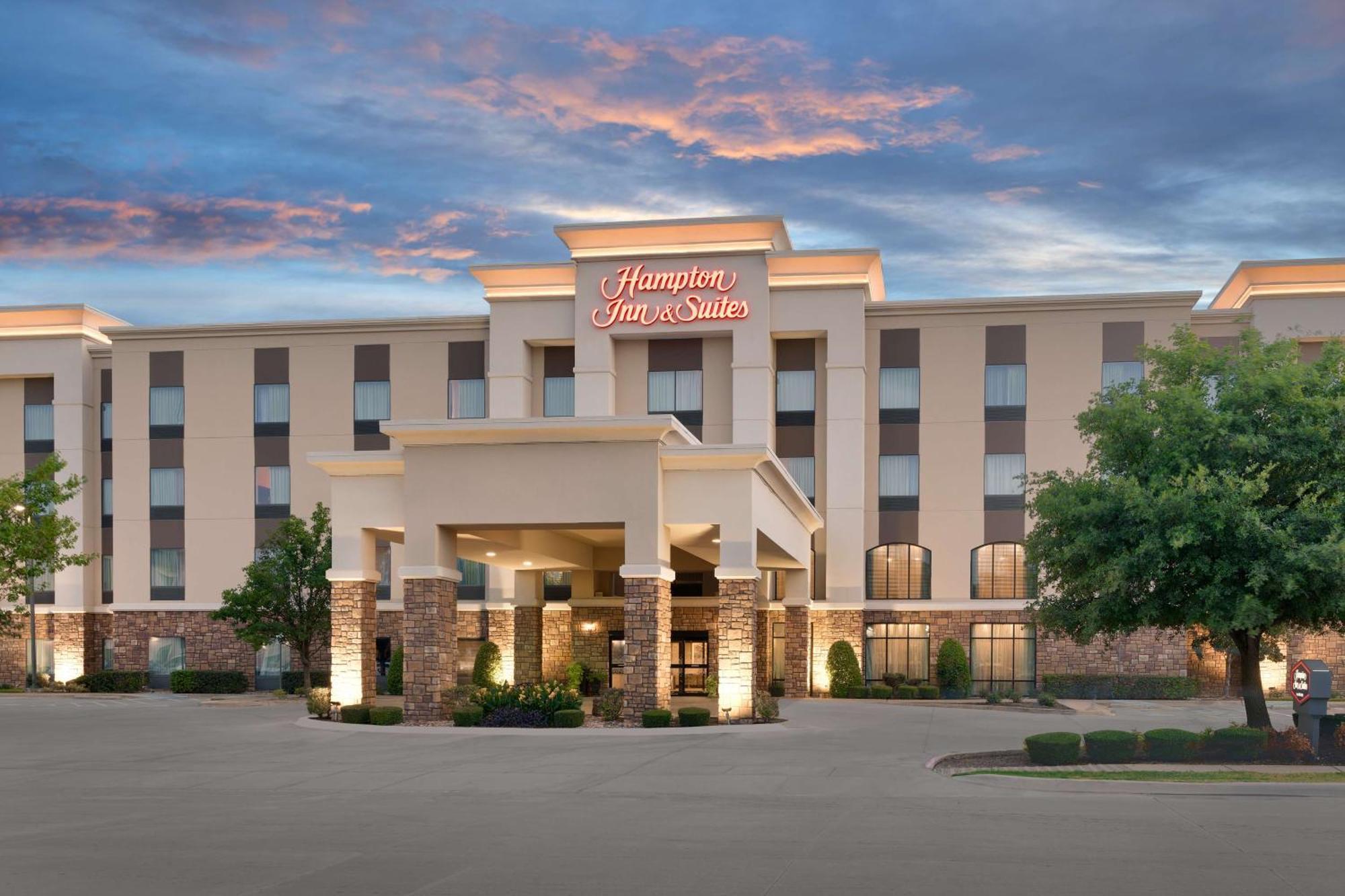 Hampton Inn & Suites Ft Worth-Берлесон Экстерьер фото